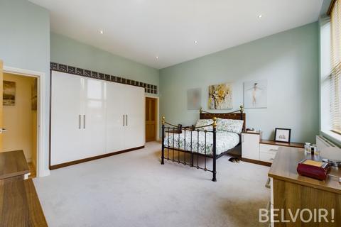 2 bedroom penthouse for sale, Kings Avenue, Stone, ST15