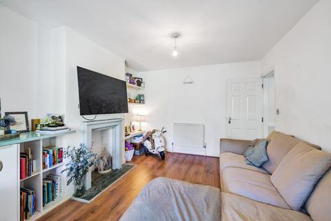 12 Canham Road, London, SE25 6RZ