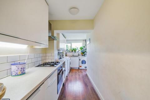 12 Canham Road, London, SE25 6RZ