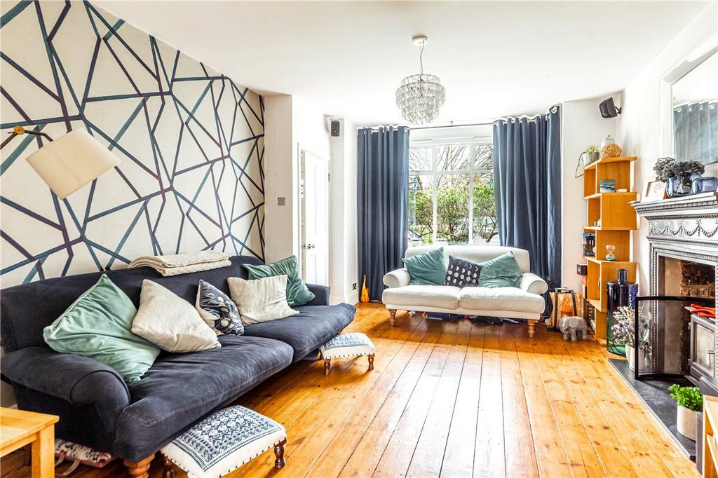 Hatching Green, Harpenden, Hertfordshire 5 bed detached house £1,800,000