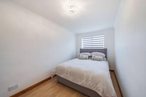 37 Hinksey Close, Slough, SL3 8EB