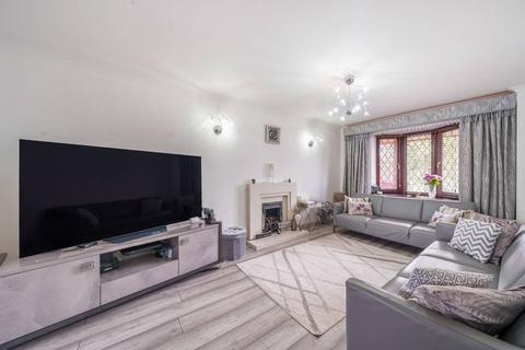 37 Hinksey Close, Slough, SL3 8EB