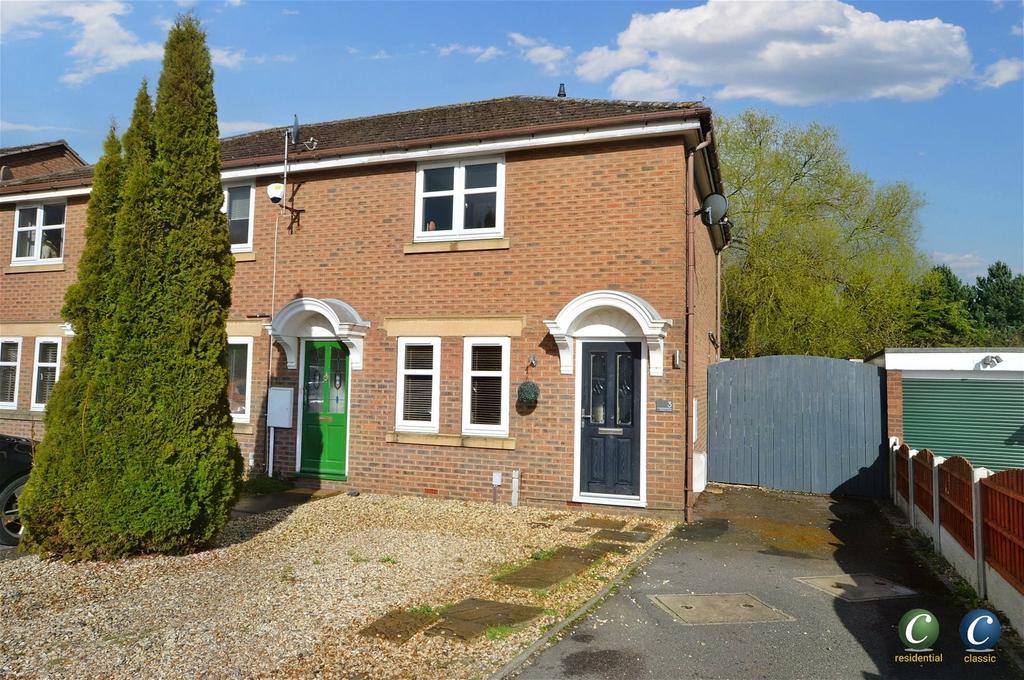 Phoenix Close, Rugeley, WS15 2JY 2 bed end of terrace house £200,000