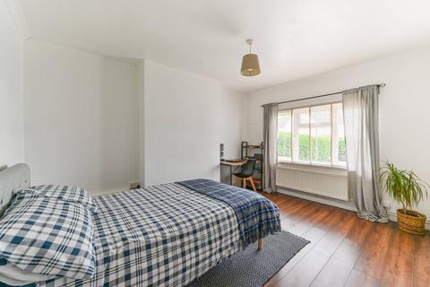 84 Windsor Road, Thornton Heath, CR7 8HF