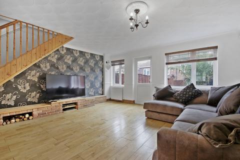 39 Kidd Place, London, SE7 8HF