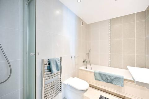 Flat 1, Quiet Way North Road, Richmond, TW9 4HB