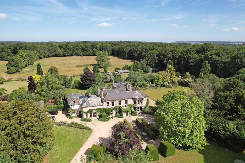 Peterley Lane, Prestwood, Great Missenden, Buckinghamshire, Hp16. 5 Bed 