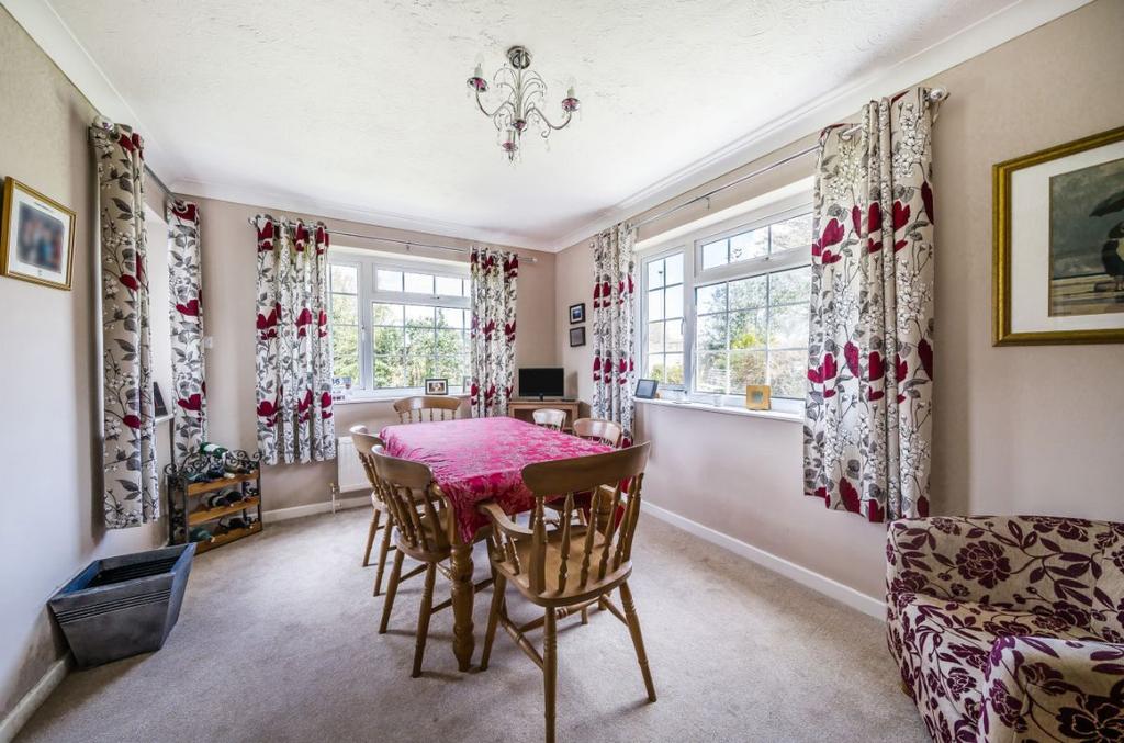 Honiton Way, Bedford 3 bed detached house for sale £450,000