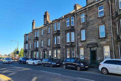 2 bedroom flat to rent, 212 Glasgow Road, Dumbarton