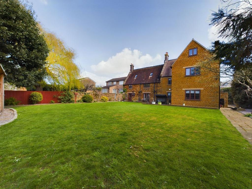 High Street, Bugbrooke, Northampton... 5 bed character property £950,000