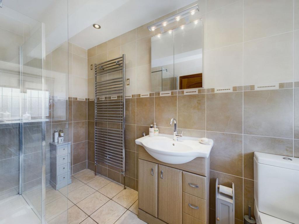 Ensuite