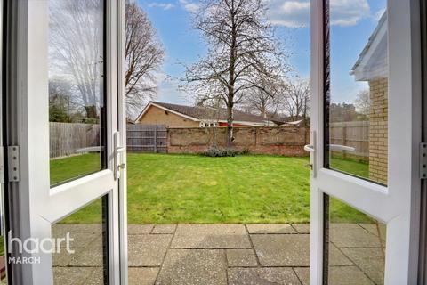 8 Bell Gardens, Wimblington, March, PE15 0RP