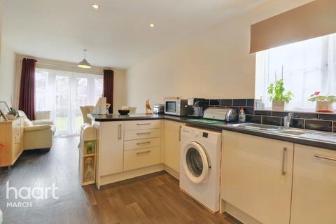 8 Bell Gardens, Wimblington, March, PE15 0RP