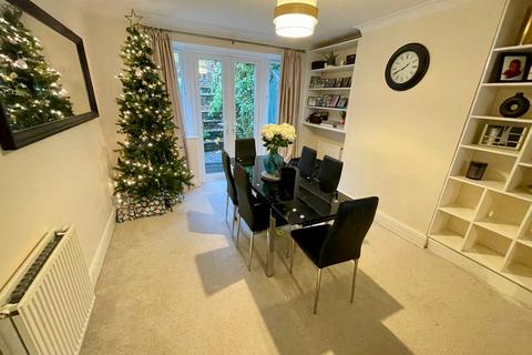 74 Wardown Crescent, Luton, LU2 7JT