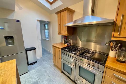 74 Wardown Crescent, Luton, LU2 7JT