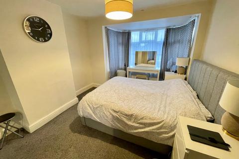 74 Wardown Crescent, Luton, LU2 7JT