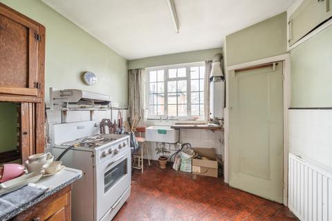 3 bedroom flat for sale, Streatham Common North, Streatham