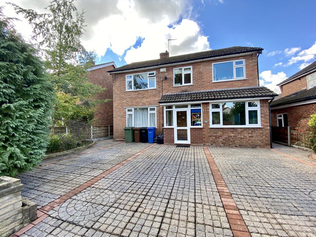 Glandon Drive, Cheadle Hulme 5 bed detached house £500,000