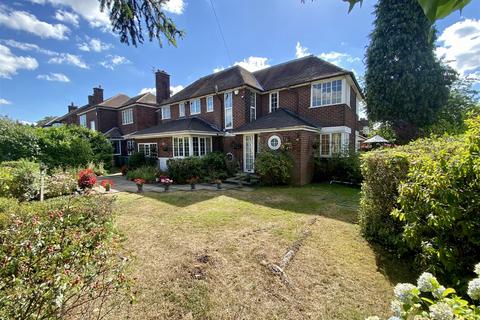 4 bedroom detached house for sale, Broadway, Cheadle