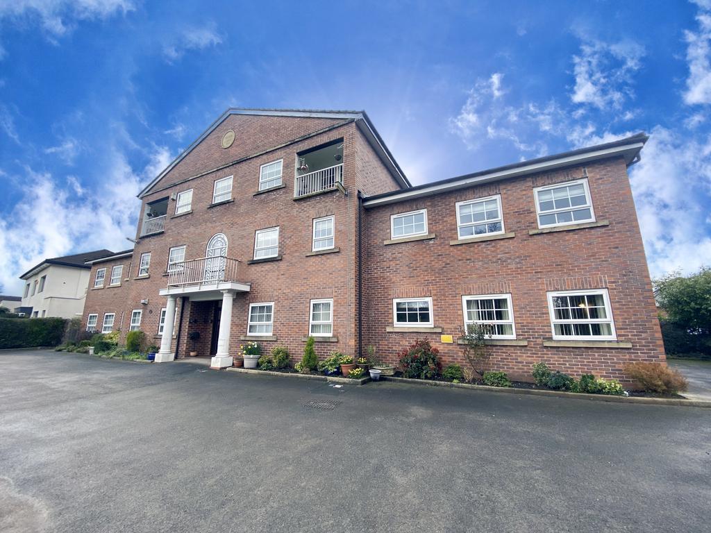 Schools Hill, Cheadle 2 bed apartment £189,950