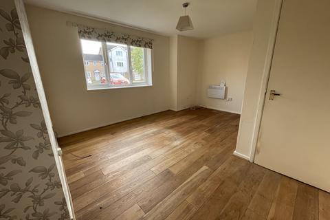 1 bedroom flat to rent, BRIERLEY HILL - Foxdale Drive