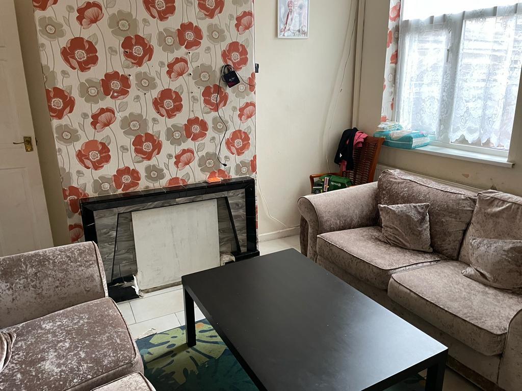 Ashley Street, Bilston WV14 2 bed terraced house £120,000