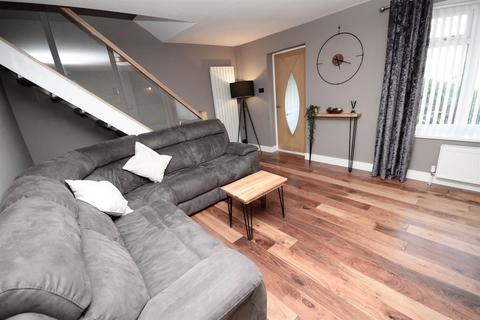 7 Briarsyde Close, Whickham, Newcastle Upon Tyne, NE16 5UG