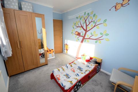 7 Briarsyde Close, Whickham, Newcastle Upon Tyne, NE16 5UG