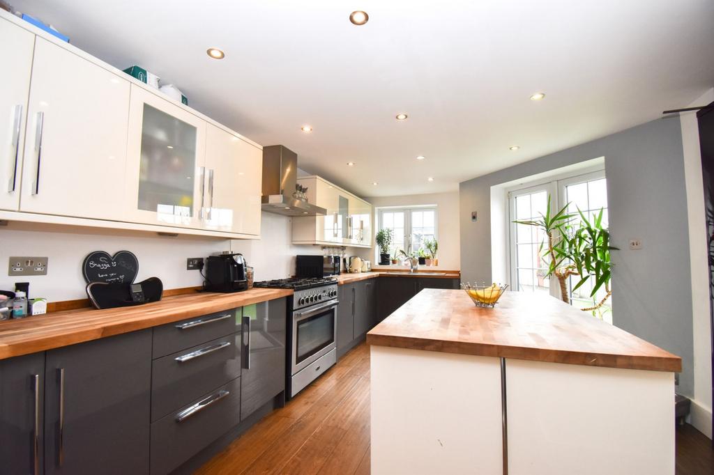 The Common, Barwell, Leicester 3 bed semidetached house £345,000