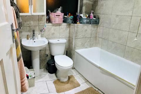 House share to rent, Hall Lane, Hendon, London, NW4