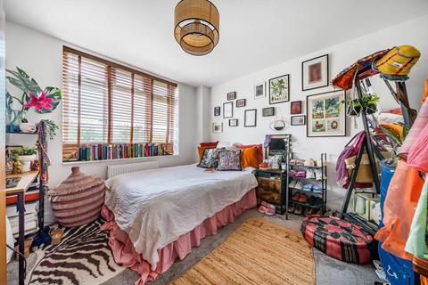 52 Arthray Road, Oxford, OX2 9AB