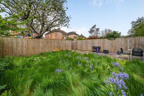 52 Arthray Road, Oxford, OX2 9AB