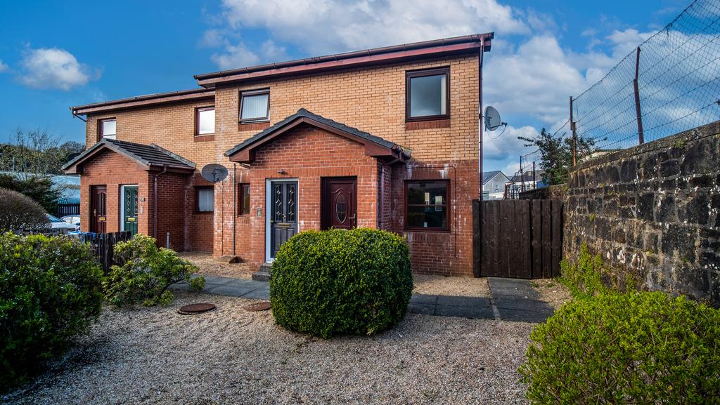 Cogan Place, Barrhead G78 2 bed ground floor flat £95,000