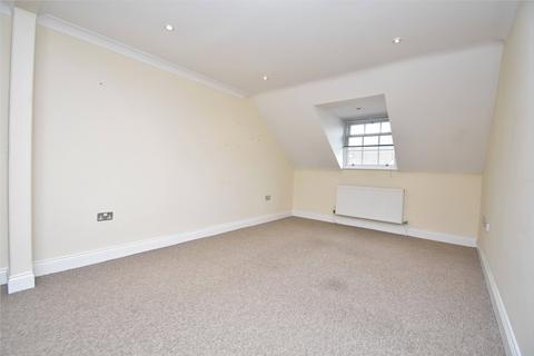 undefined, High Street, Hook RG27