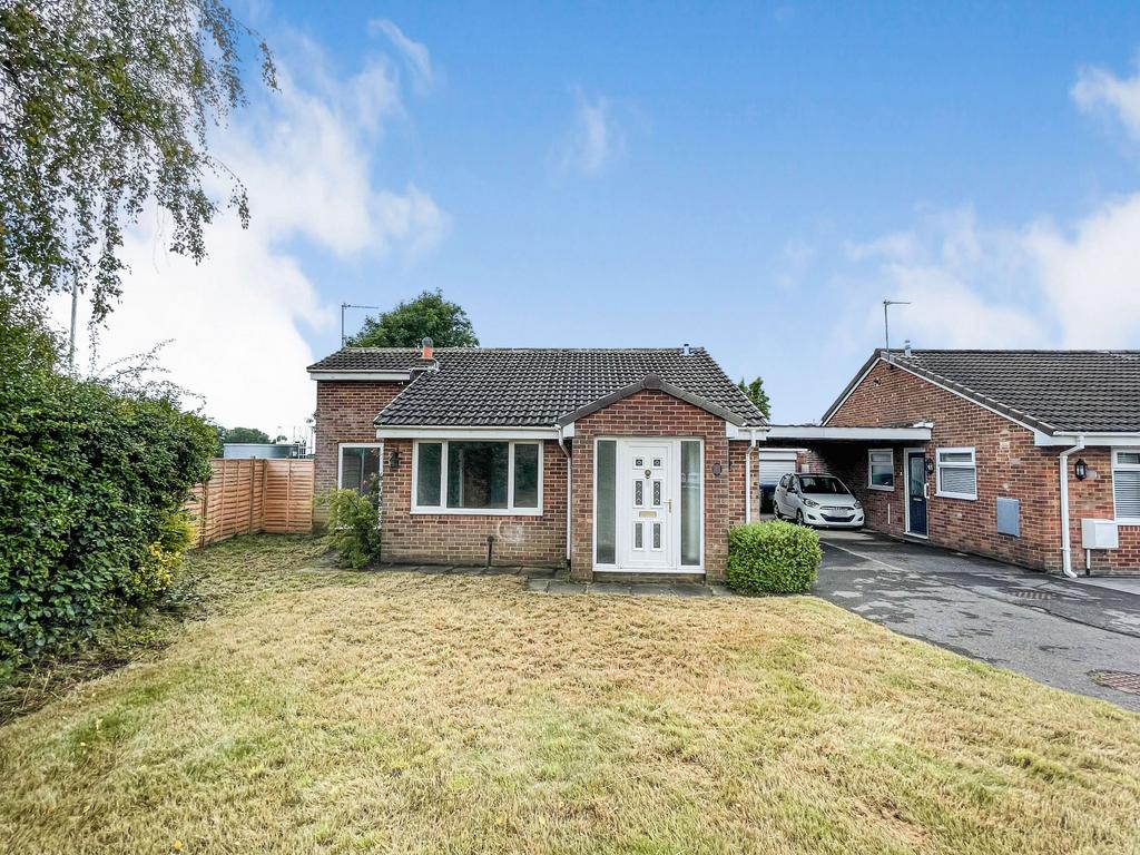 Oakfield Crescent, Bowburn, Durham... 3 bed bungalow £170,000
