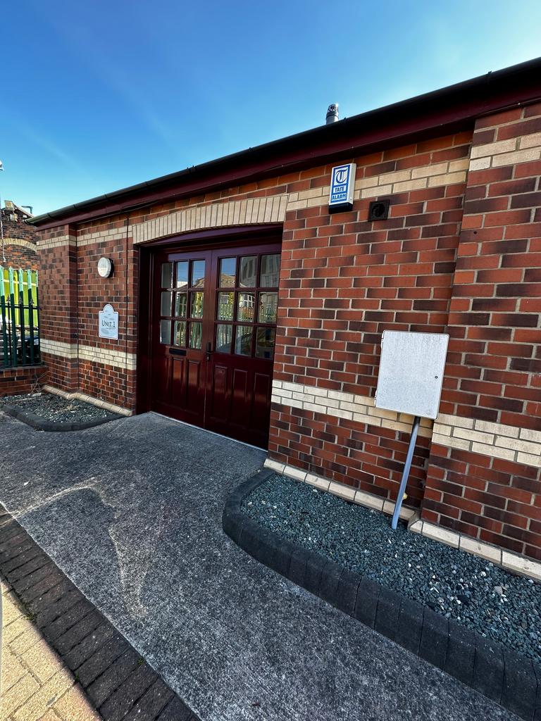 Kirkleatham Street, Redcar TS10 Property to rent £650 pcm (£150 pw)