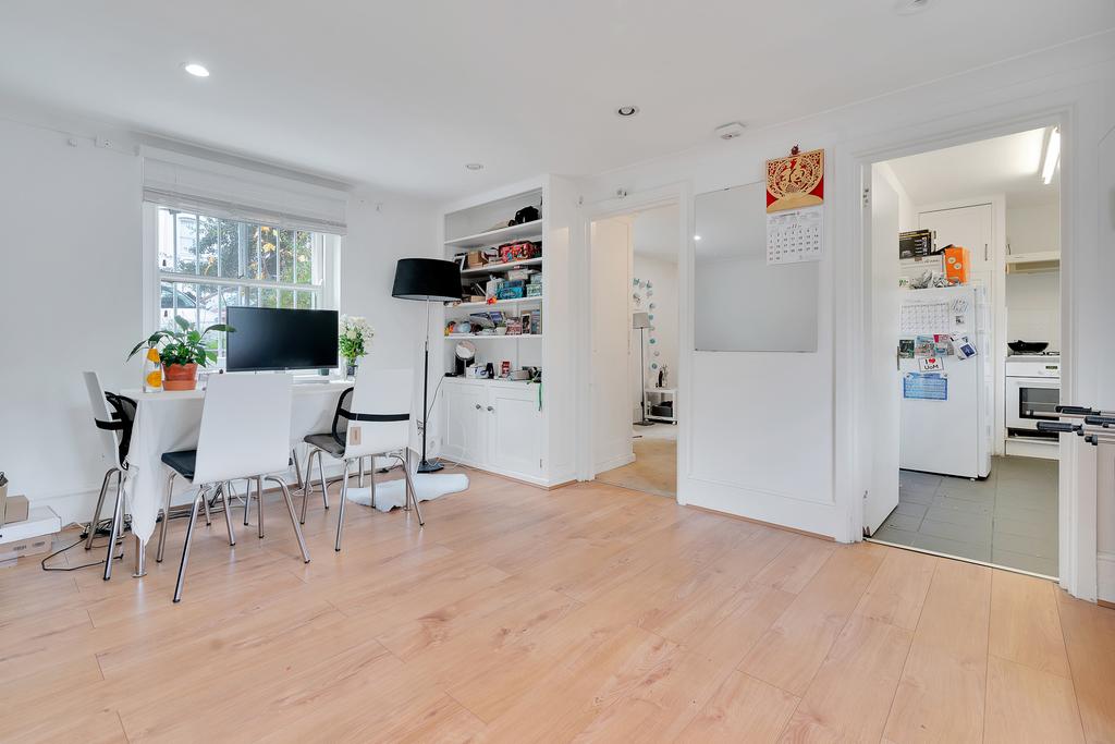 Highbury Grange, Highbury, London, N5 1 bed apartment to rent £1,850