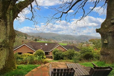 5 bedroom detached bungalow for sale, 23 Hazler Orchard, Church Stretton SY6