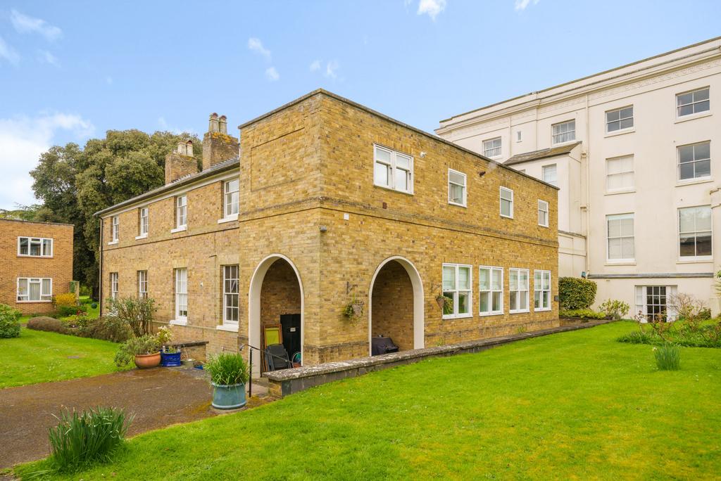 Laleham Abbey, Laleham, StainesUponThames, TW18 2 bed apartment for