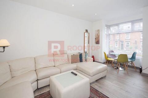 4 bedroom house to rent, Pennington Terrace, Leeds LS6