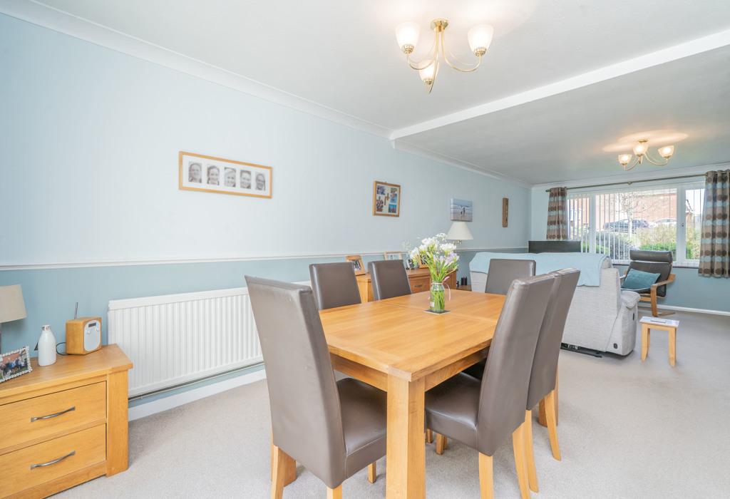 Bideford Green, Leighton Buzzard, Bedfordshire 4 bed terraced house for