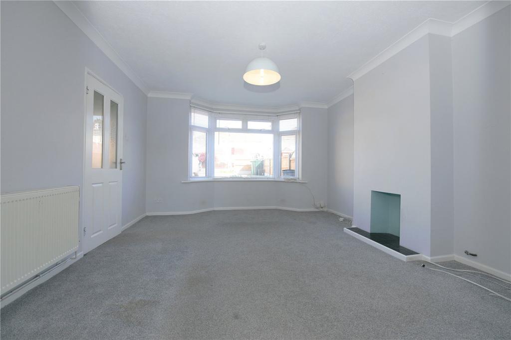 Worcester Road, Maidstone, ME15 3 bed semidetached house to rent £