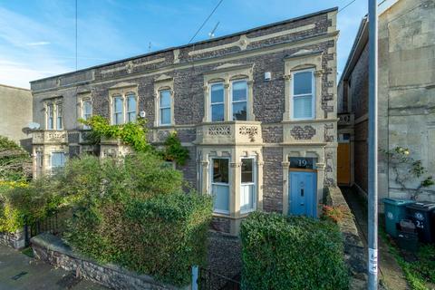 3 bedroom semi-detached house for sale - Etloe Road, Westbury Park, Bristol, BS6