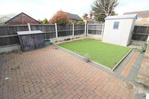 11 Dunthorpe Road, Clacton-on-sea, CO16 8YN