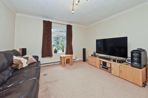1 bedroom flat for sale, Cornwall Road, Pinner HA5