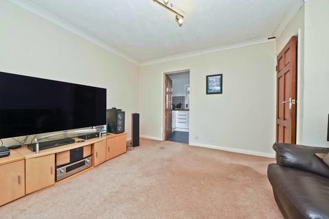 1 bedroom flat for sale, Cornwall Road, Pinner HA5