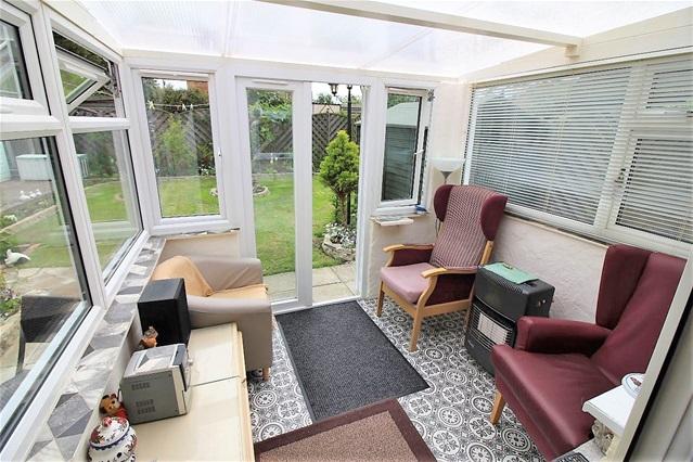 Uplands Road, Clacton on Sea 2 bed detached bungalow - £350,000