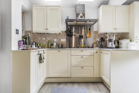 37a Aliwal Road, London, SW11 1RB