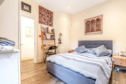 37a Aliwal Road, London, SW11 1RB