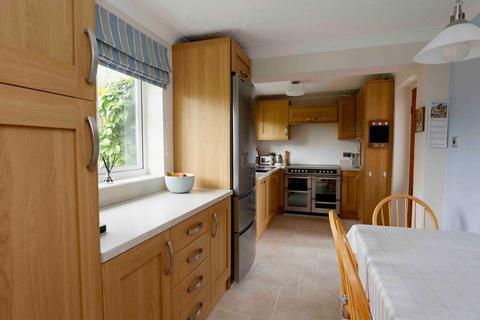 37 Sutherland Drive, Muxton, Telford, TF2 8QB